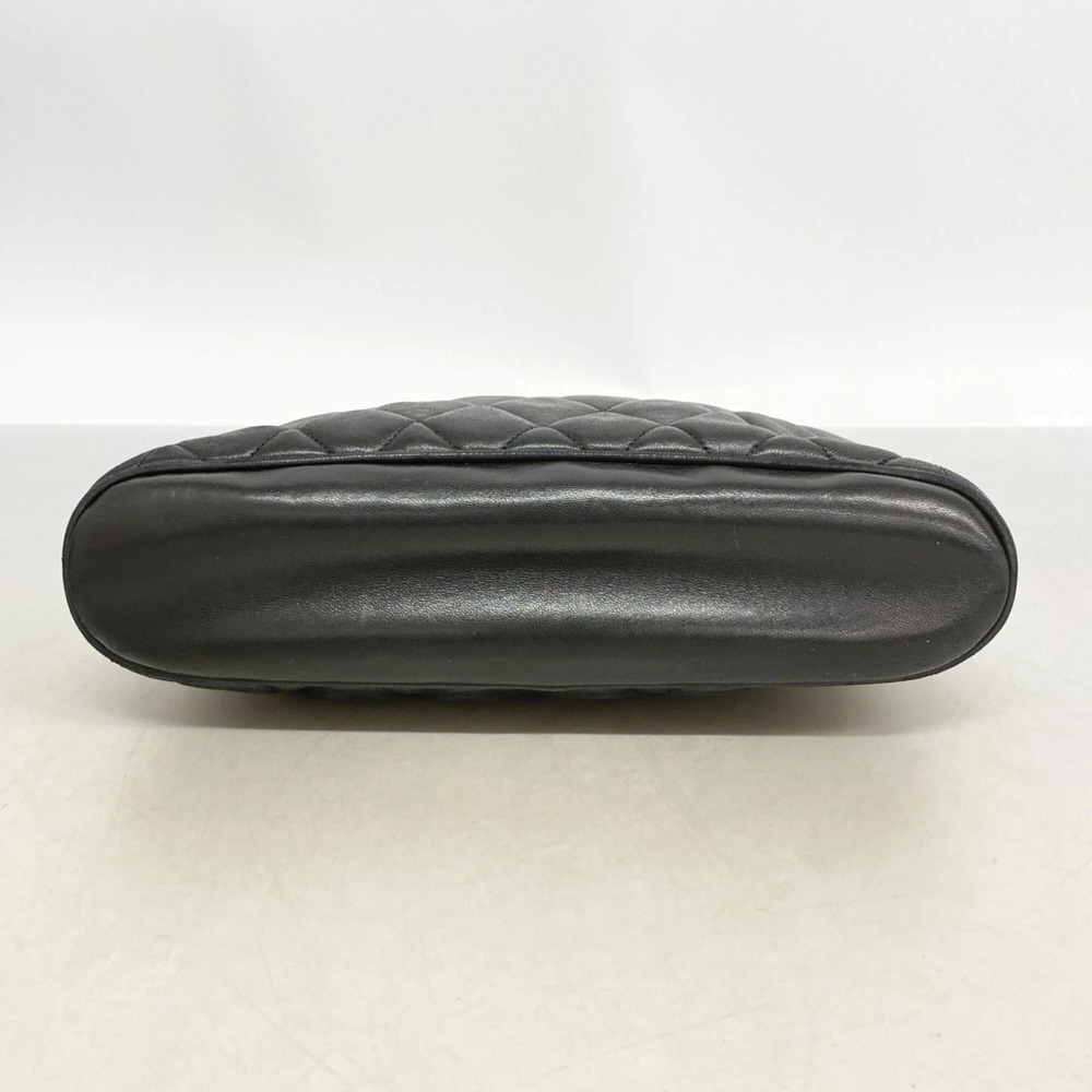 CHANEL Black Lambskin Leather Shoulder Bag - Picture 3 of 11